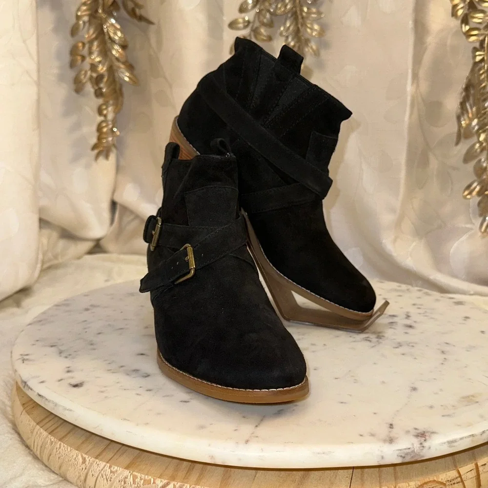 Cole Haan Grand OS‎ Black Suede Buckle Ankle Boots Women's Size 8.5B